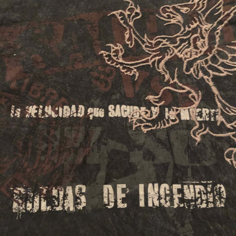 Buckle under Sacred Soul label Black Large t-shirt